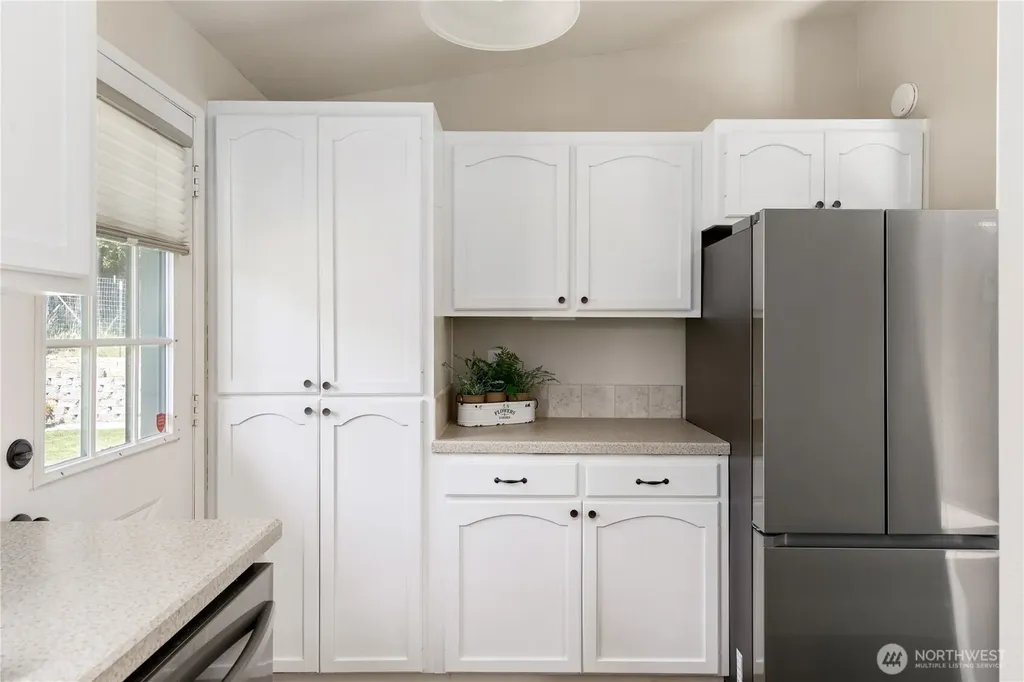 4114 Kingsway Anacortes WA 98221