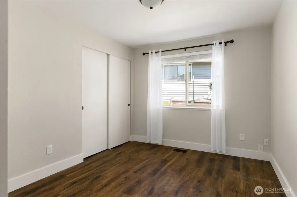 4114 Kingsway Anacortes WA 98221