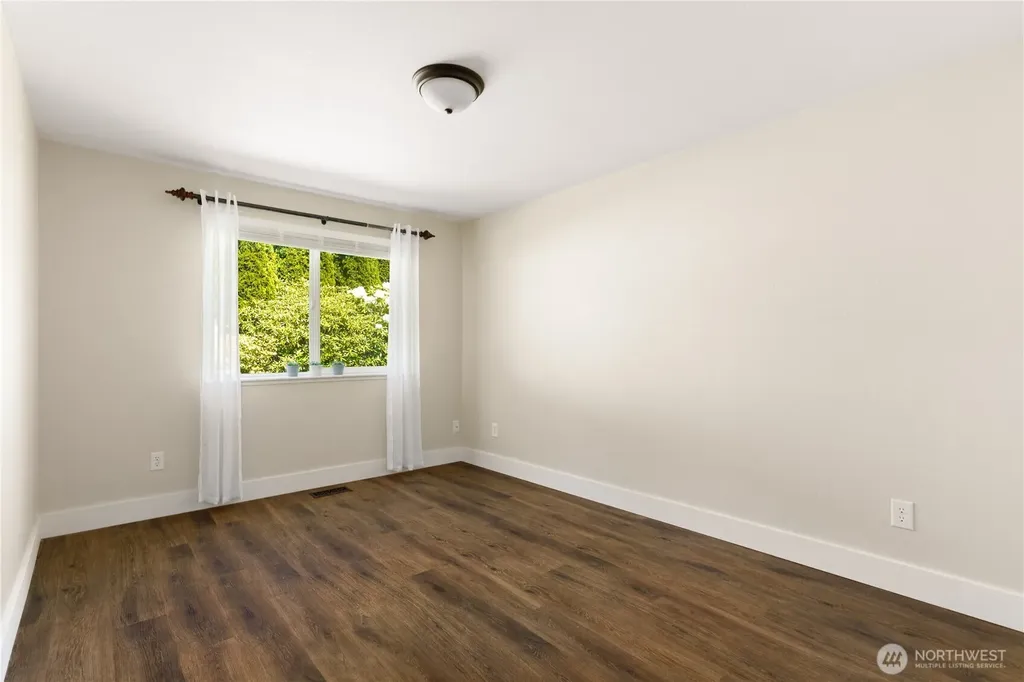 4114 Kingsway Anacortes WA 98221