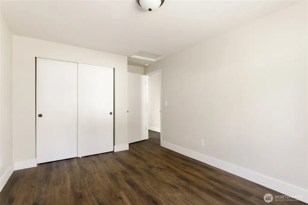 4114 Kingsway Anacortes WA 98221
