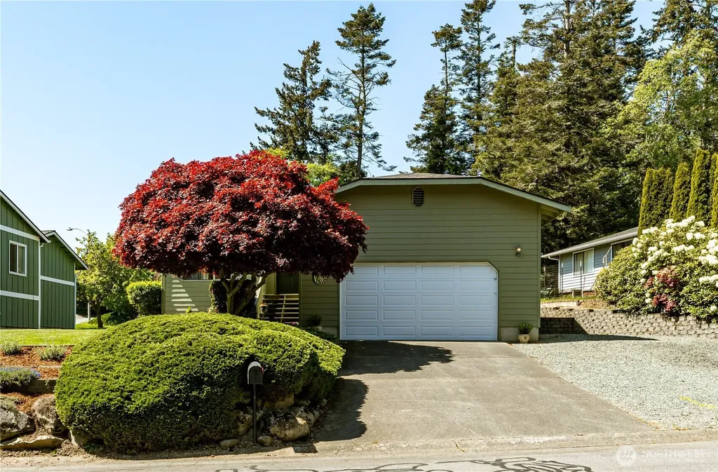 4114 Kingsway Anacortes WA 98221