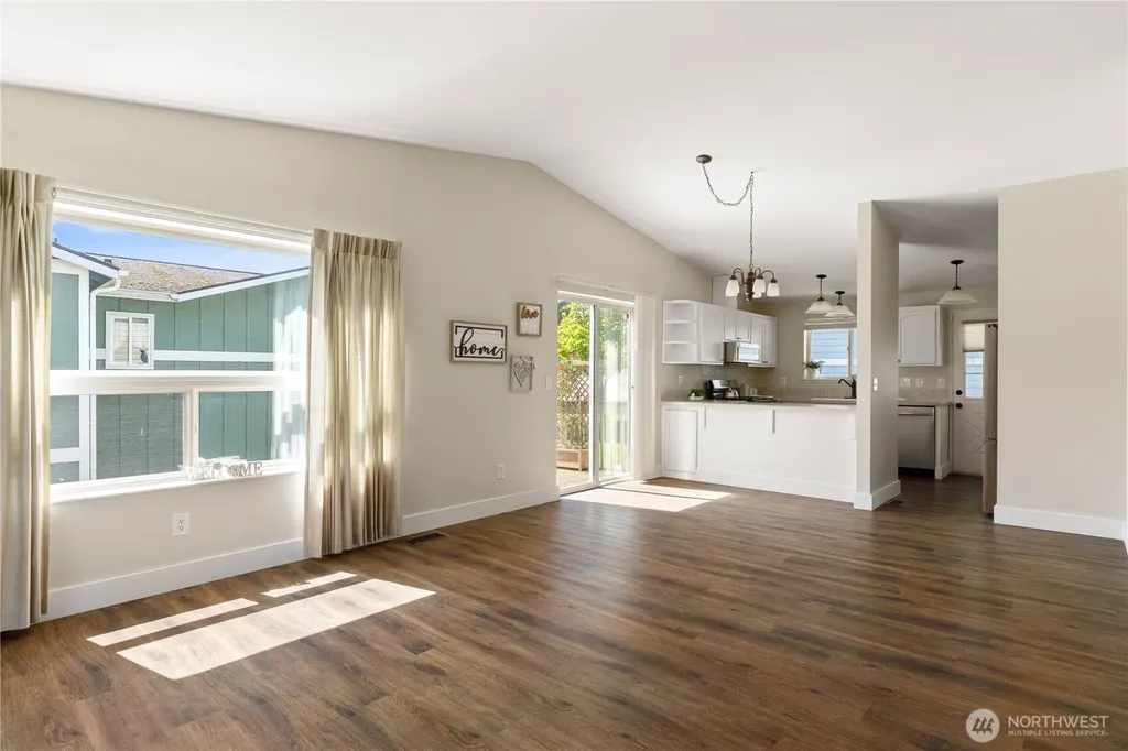 4114 Kingsway Anacortes WA 98221