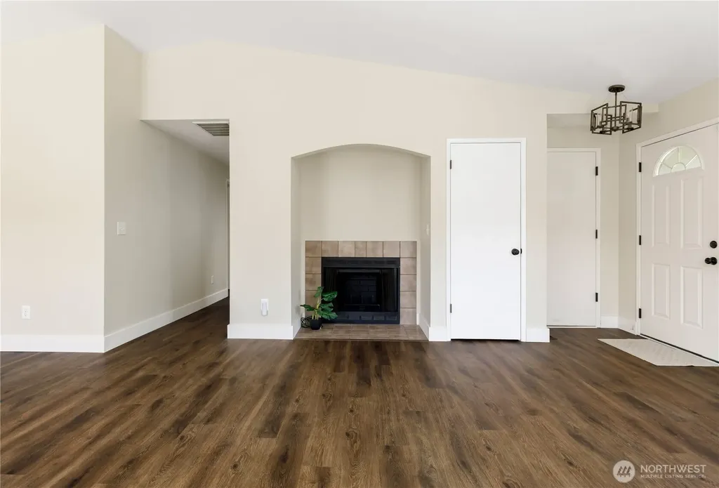 4114 Kingsway Anacortes WA 98221
