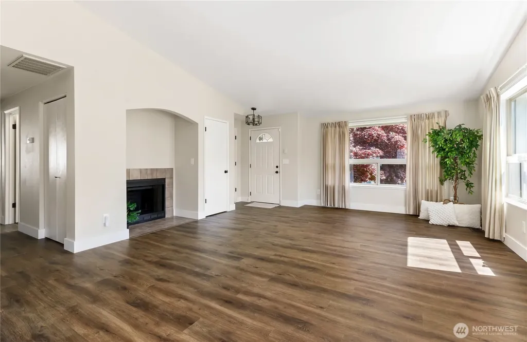 4114 Kingsway Anacortes WA 98221