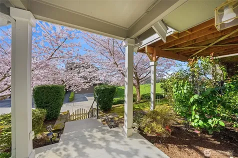 1757 9th Court NE Issaquah WA 98029