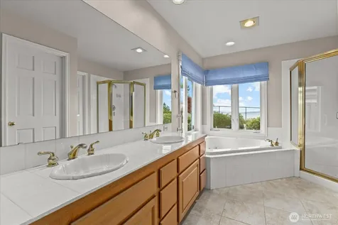 30 Chatham Place Camano Island WA 98282