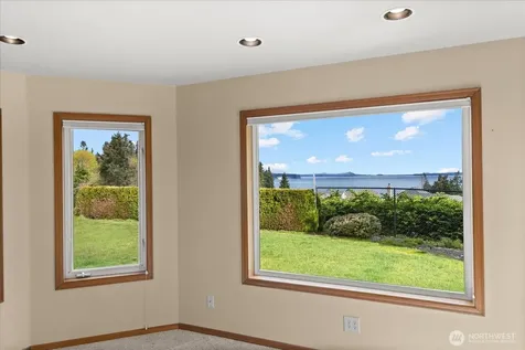 30 Chatham Place Camano Island WA 98282