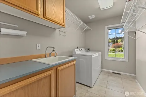 30 Chatham Place Camano Island WA 98282