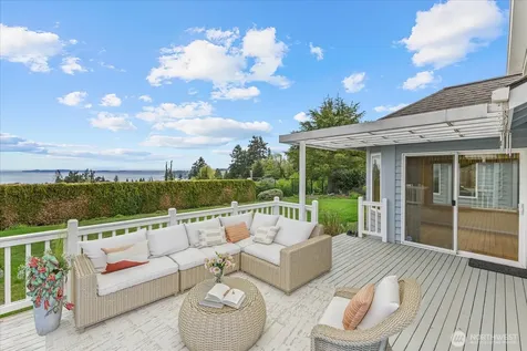 30 Chatham Place Camano Island WA 98282