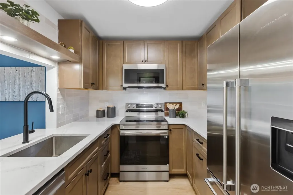 21615 80th Avenue W Edmonds WA 98026