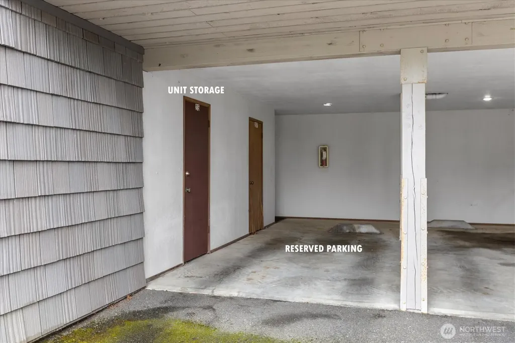 21615 80th Avenue W Edmonds WA 98026