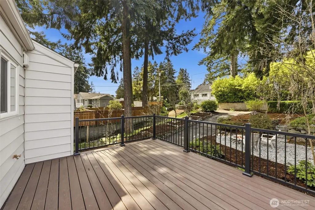 354 Farallone Avenue Fircrest WA 98466