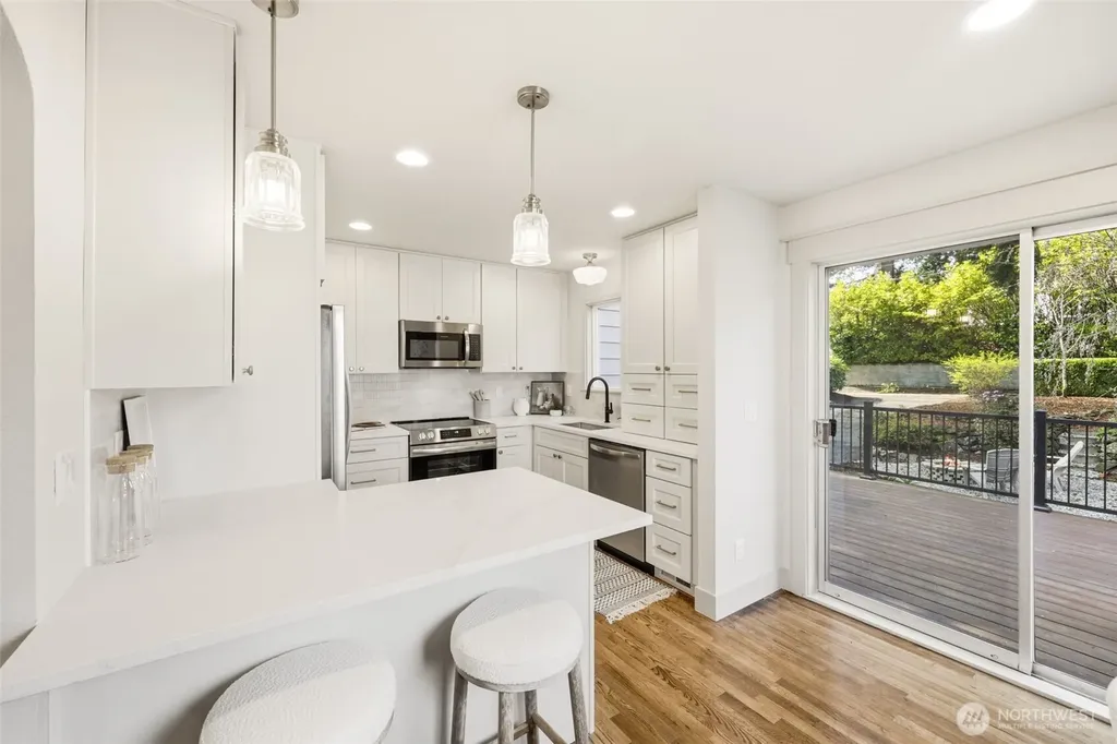 354 Farallone Avenue Fircrest WA 98466