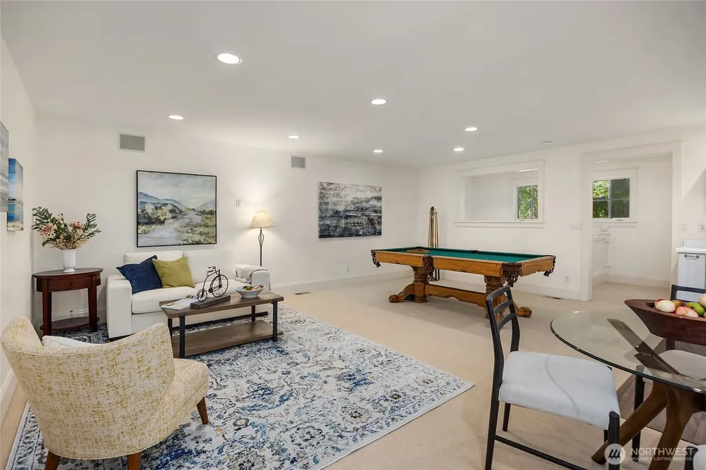 13401 Manzanita Road NE Bainbridge Island WA 98110