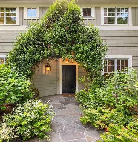 13401 Manzanita Road NE Bainbridge Island WA 98110
