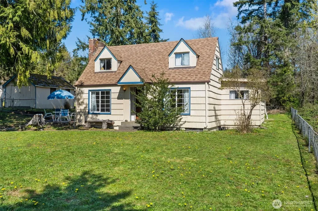 102 W Poplar Street Shelton WA 98584