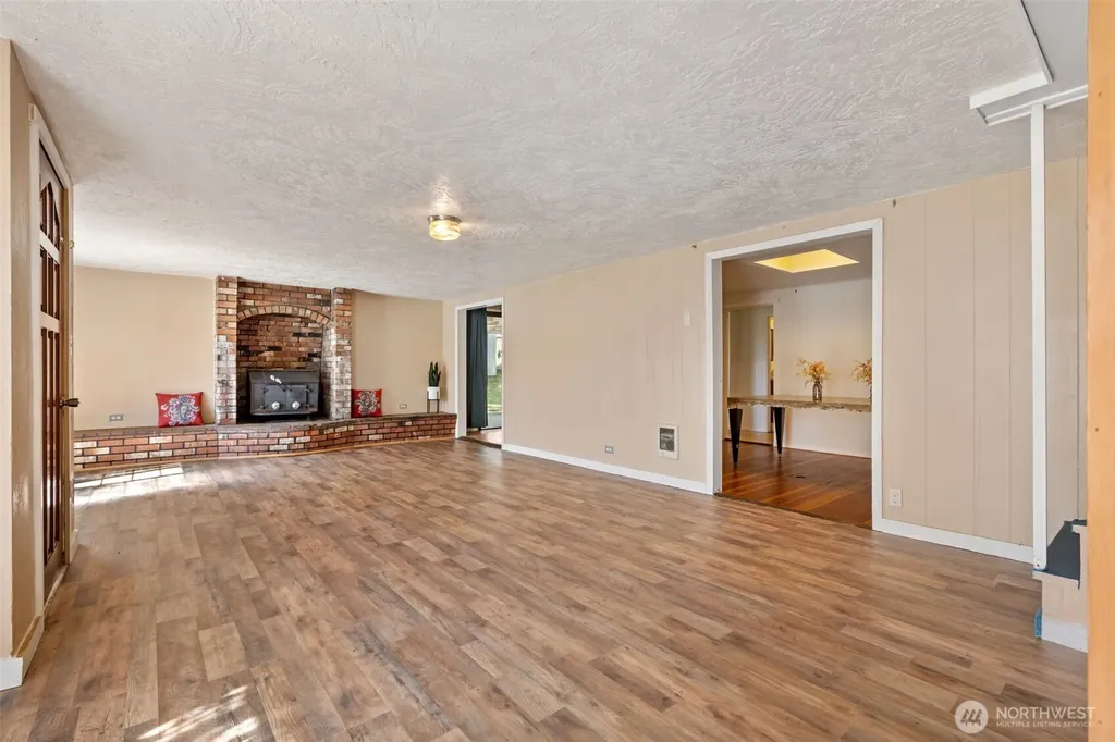102 W Poplar Street Shelton WA 98584