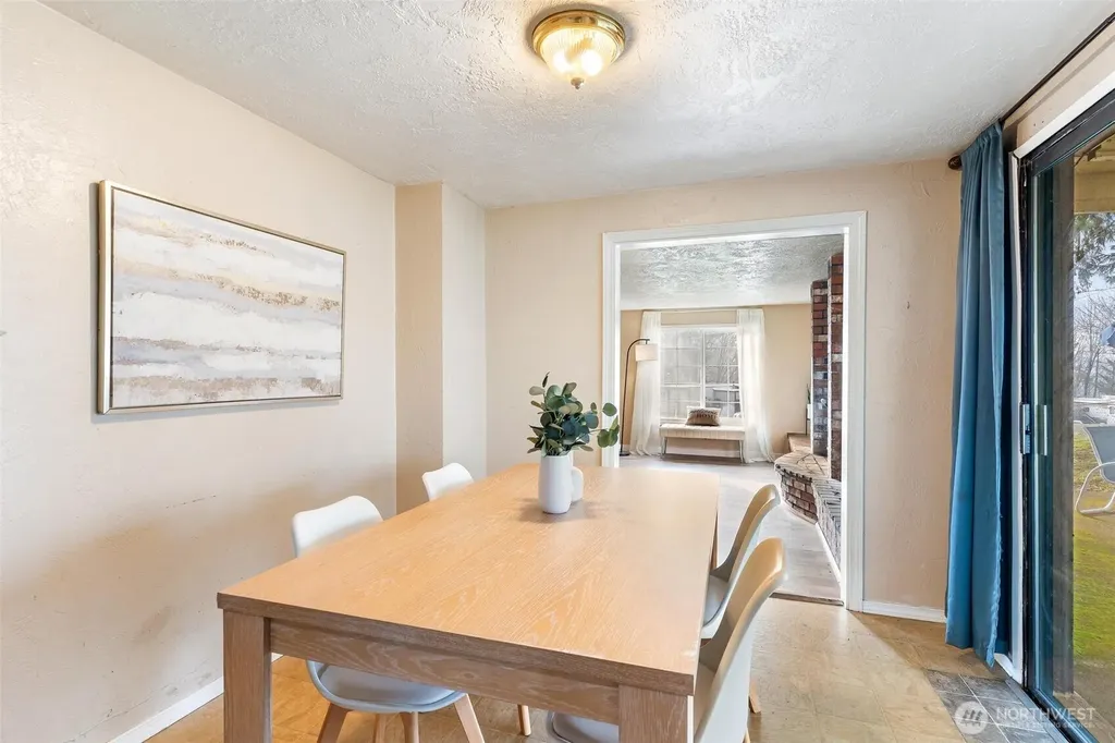 102 W Poplar Street Shelton WA 98584