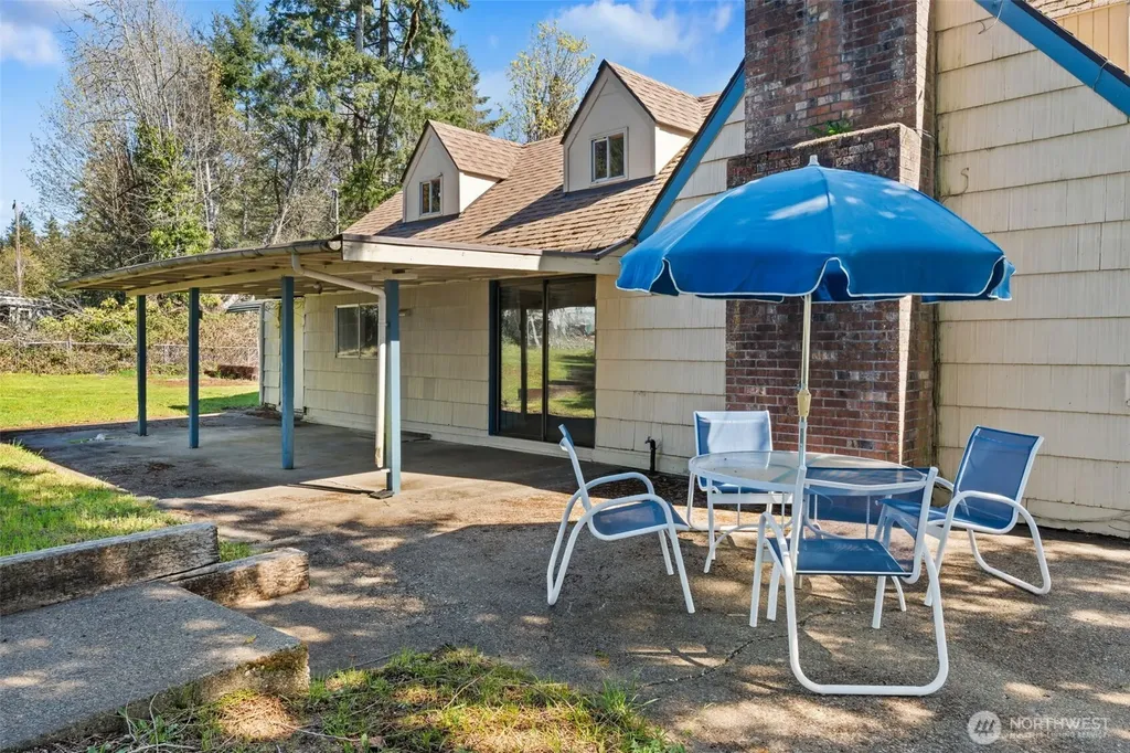 102 W Poplar Street Shelton WA 98584