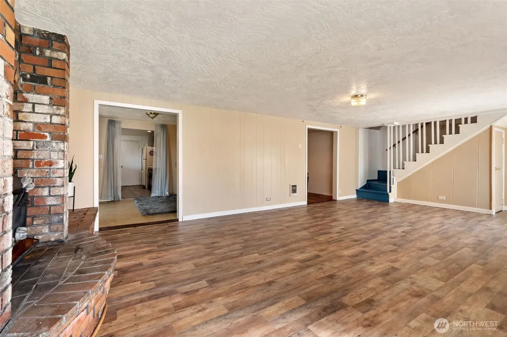 102 W Poplar Street Shelton WA 98584