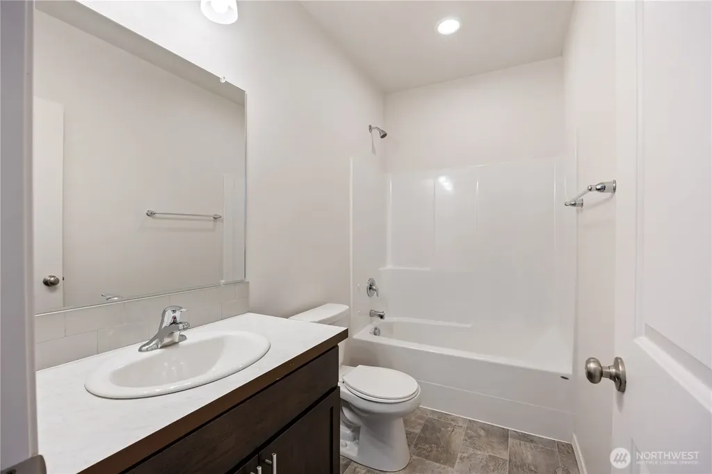 4241 W Wood Court Moses Lake WA 98837
