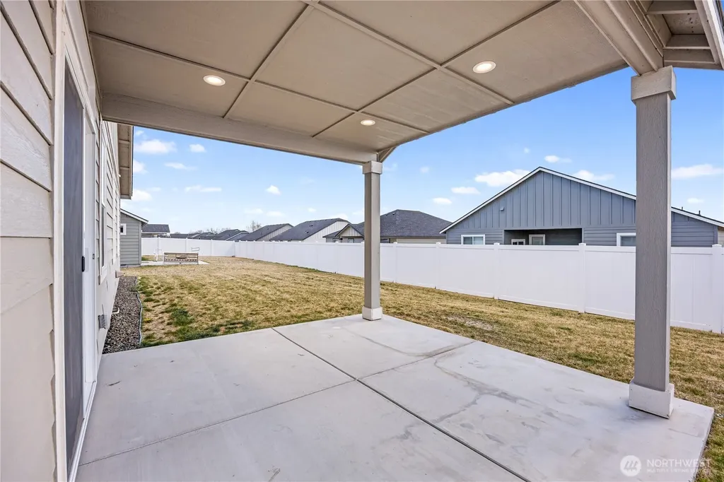 4241 W Wood Court Moses Lake WA 98837