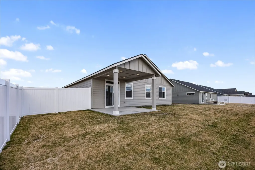 4241 W Wood Court Moses Lake WA 98837