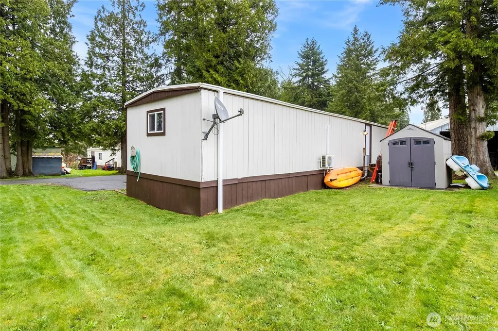 4621 East Street Blaine WA 98230