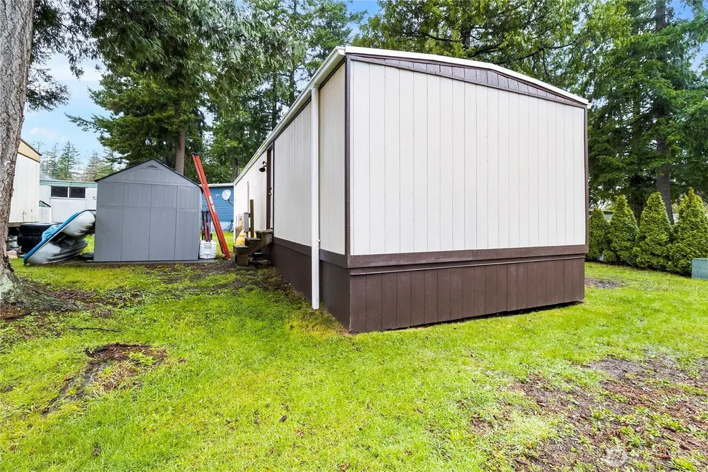 4621 East Street Blaine WA 98230