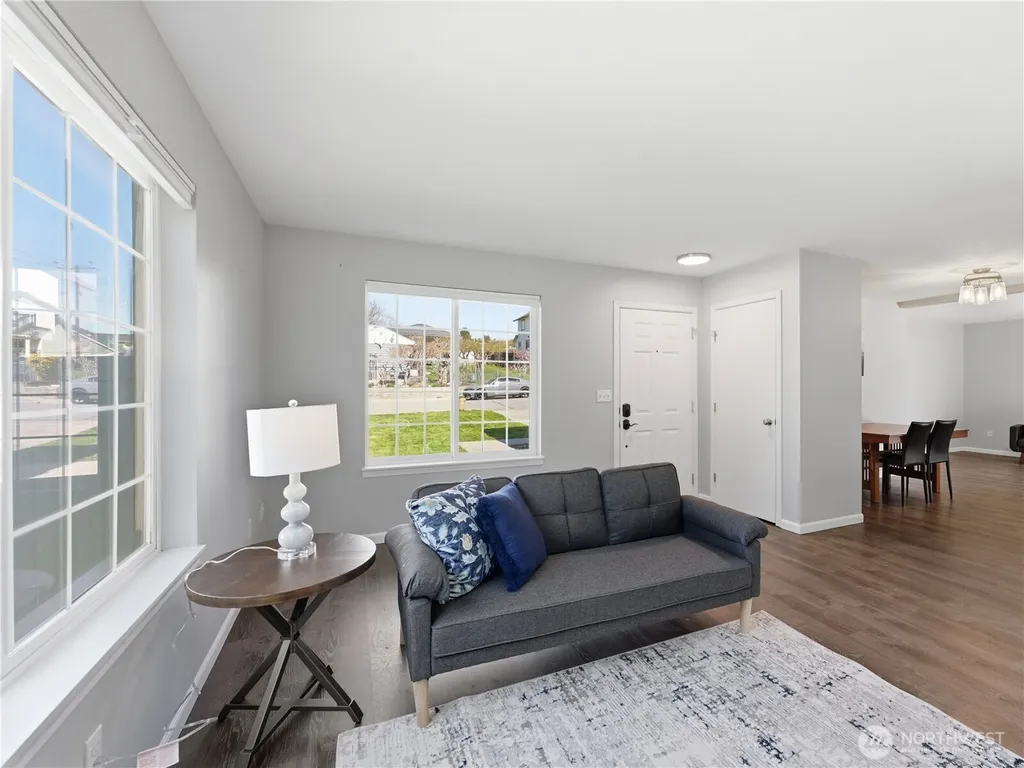 657 S Lawler Avenue East Wenatchee WA 98802