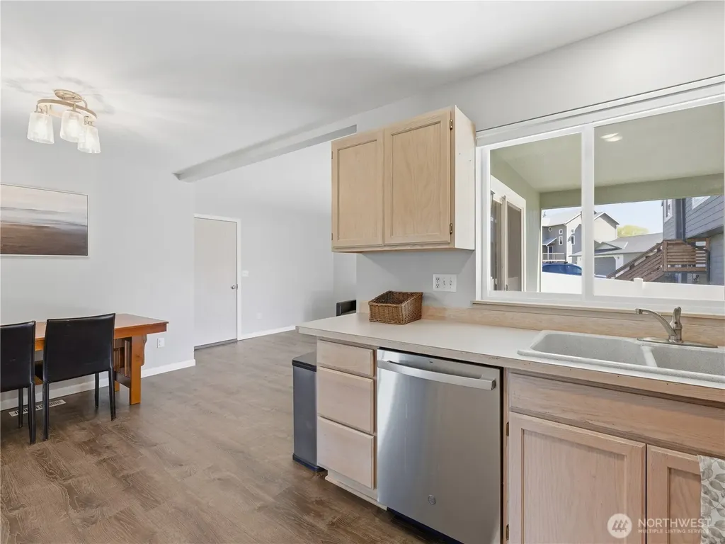 657 S Lawler Avenue East Wenatchee WA 98802
