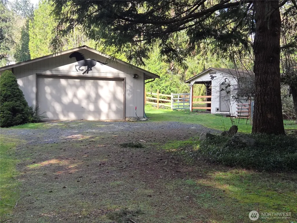 4725 272nd Avenue NE Redmond WA 98053