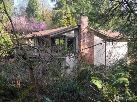 4725 272nd Avenue NE Redmond WA 98053