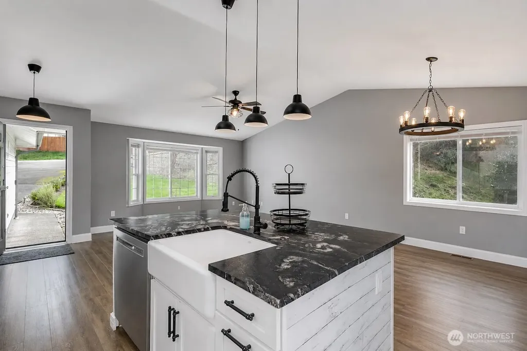 8618 74th Drive NE Marysville WA 98270