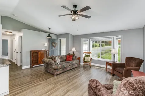 8618 74th Drive NE Marysville WA 98270