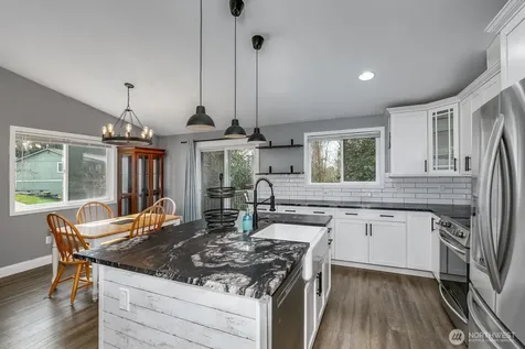 8618 74th Drive NE Marysville WA 98270