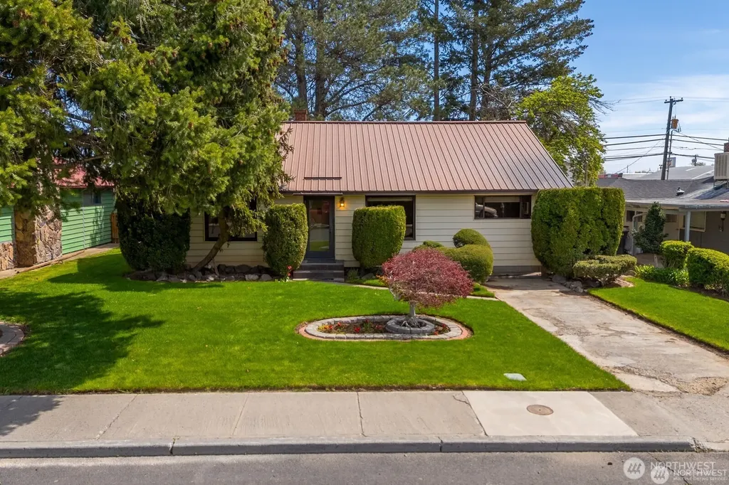 1134 SW C Street Ephrata WA 98823