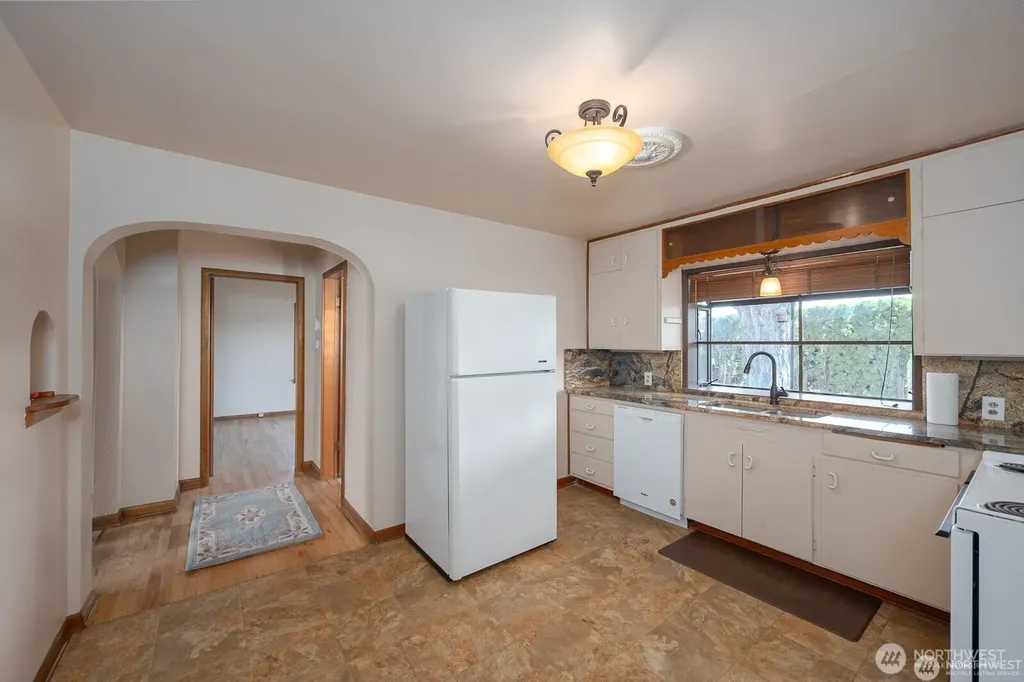 1134 SW C Street Ephrata WA 98823