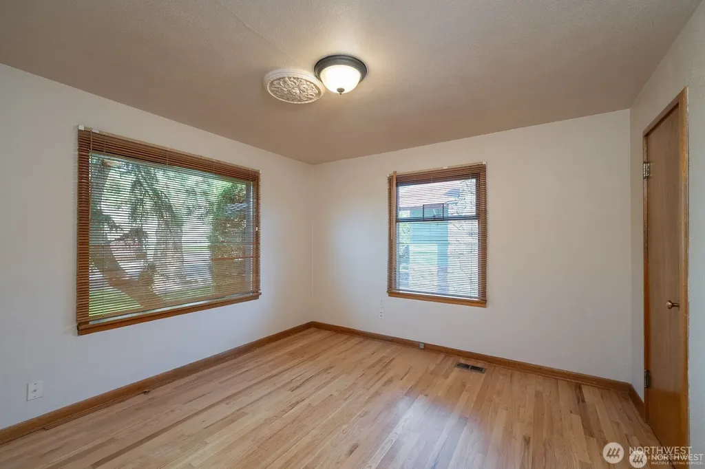 1134 SW C Street Ephrata WA 98823