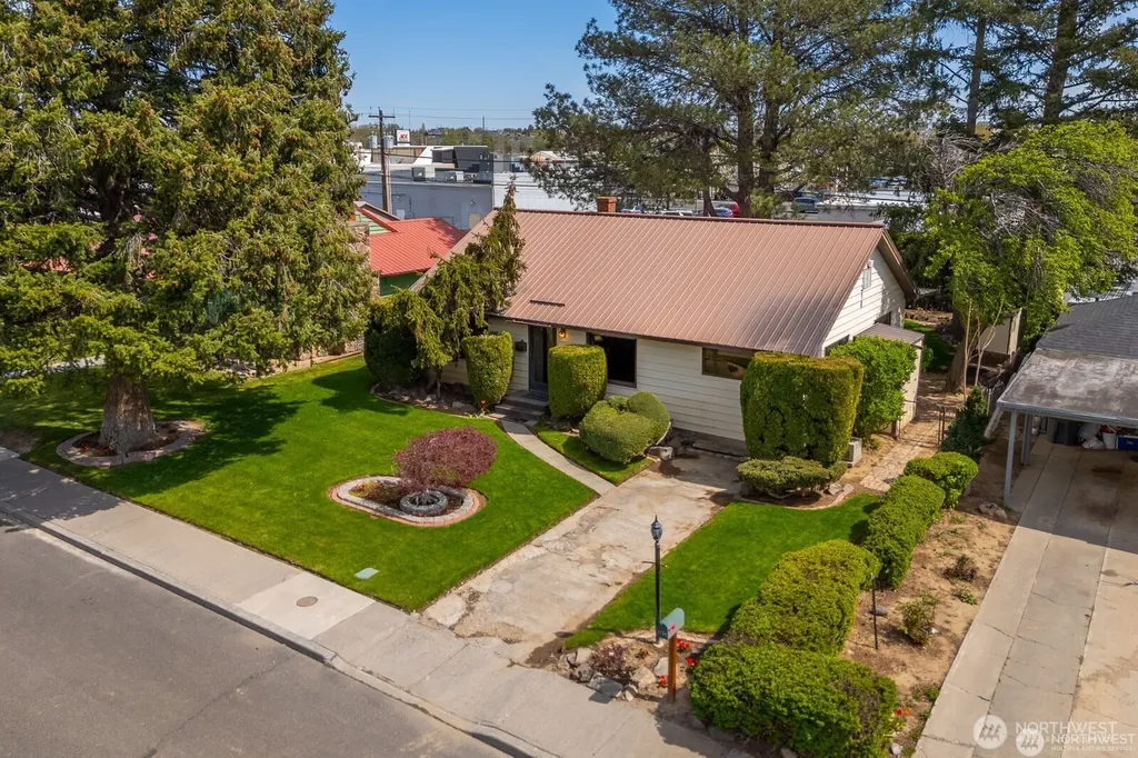 1134 SW C Street Ephrata WA 98823