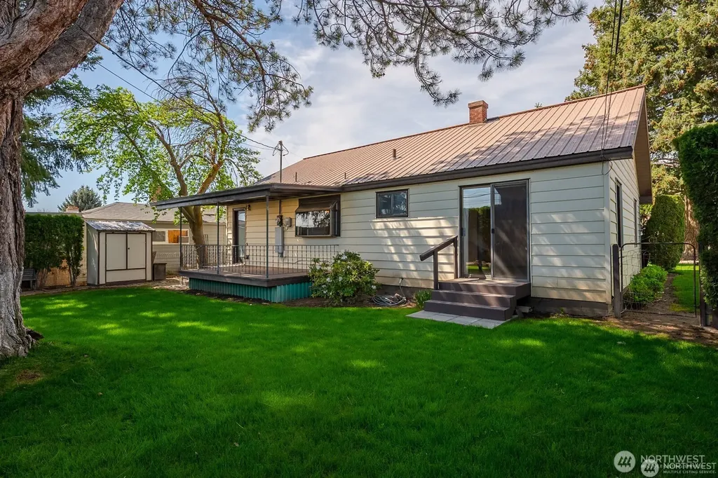 1134 SW C Street Ephrata WA 98823