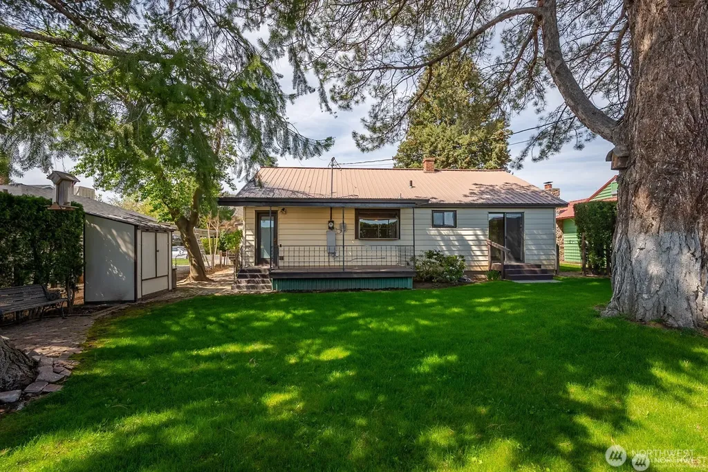 1134 SW C Street Ephrata WA 98823