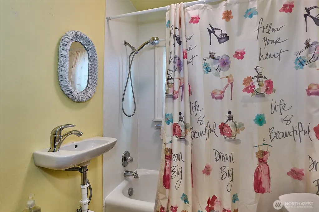 403 Alabama Street Bellingham WA 98225