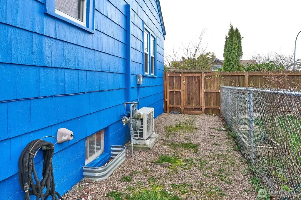 403 Alabama Street Bellingham WA 98225