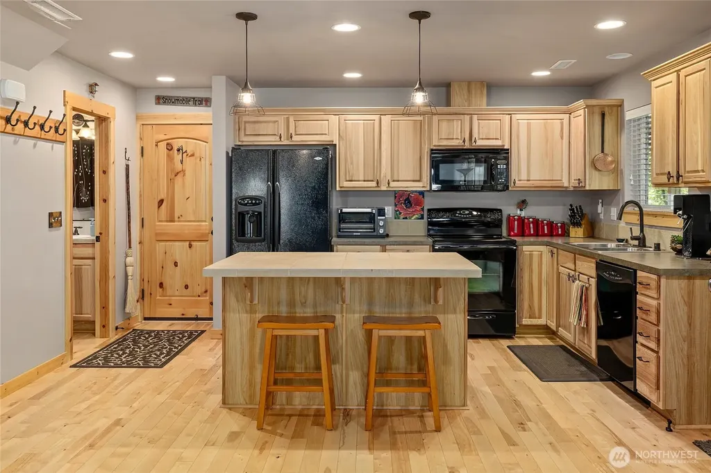 200 Clearwater Loop Ronald WA 98940