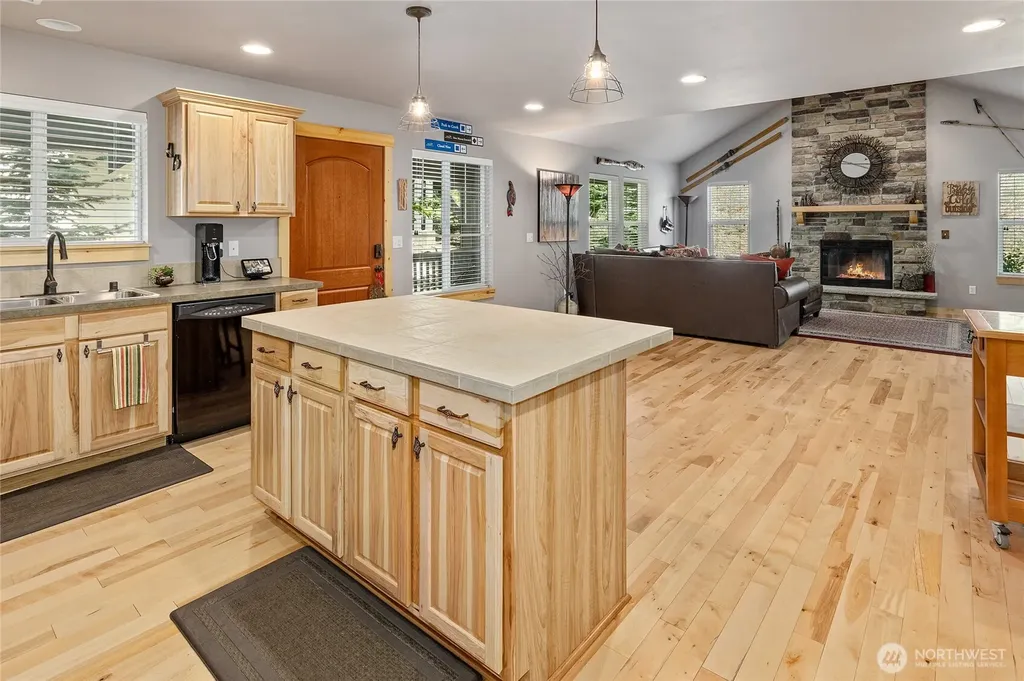 200 Clearwater Loop Ronald WA 98940