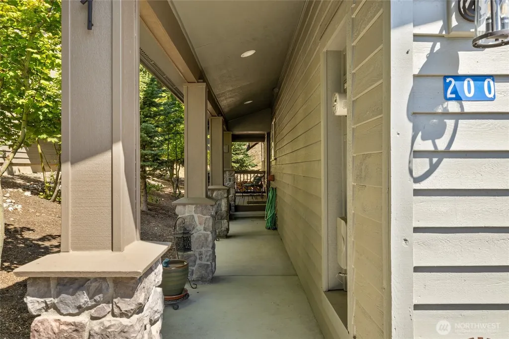 200 Clearwater Loop Ronald WA 98940