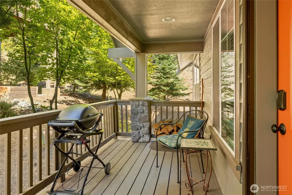 200 Clearwater Loop Ronald WA 98940