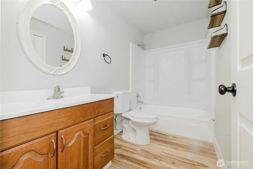 70 E Huckleberry Drive Grapeview WA 98546