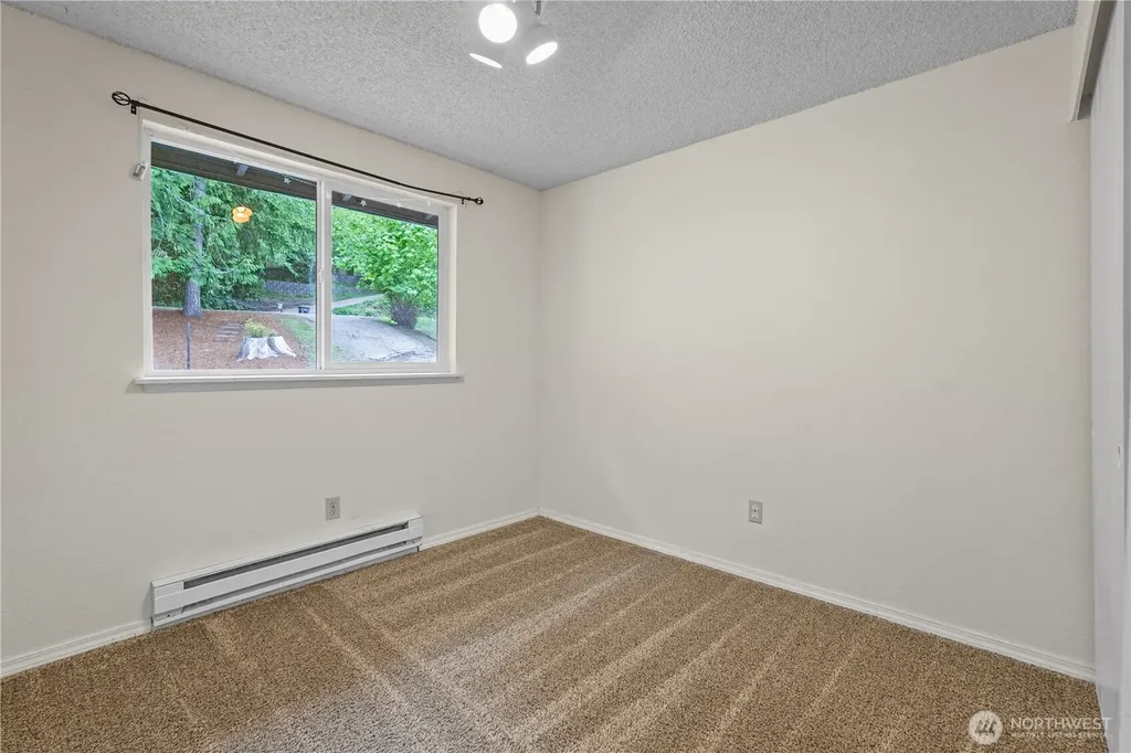 70 E Huckleberry Drive Grapeview WA 98546